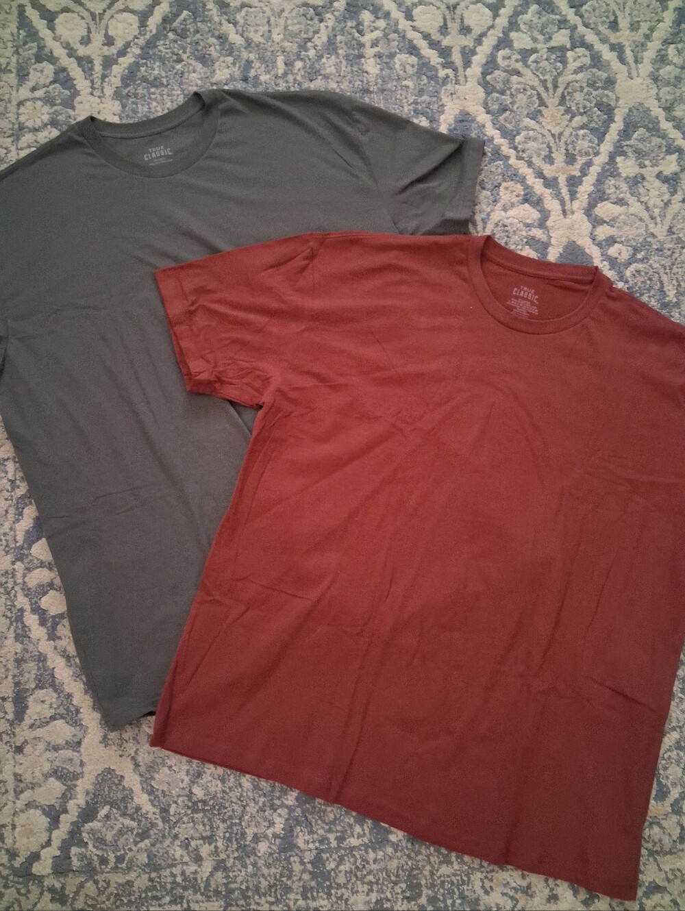 True Classic Short Sleeve Tshirts-lot Of 2 XXL